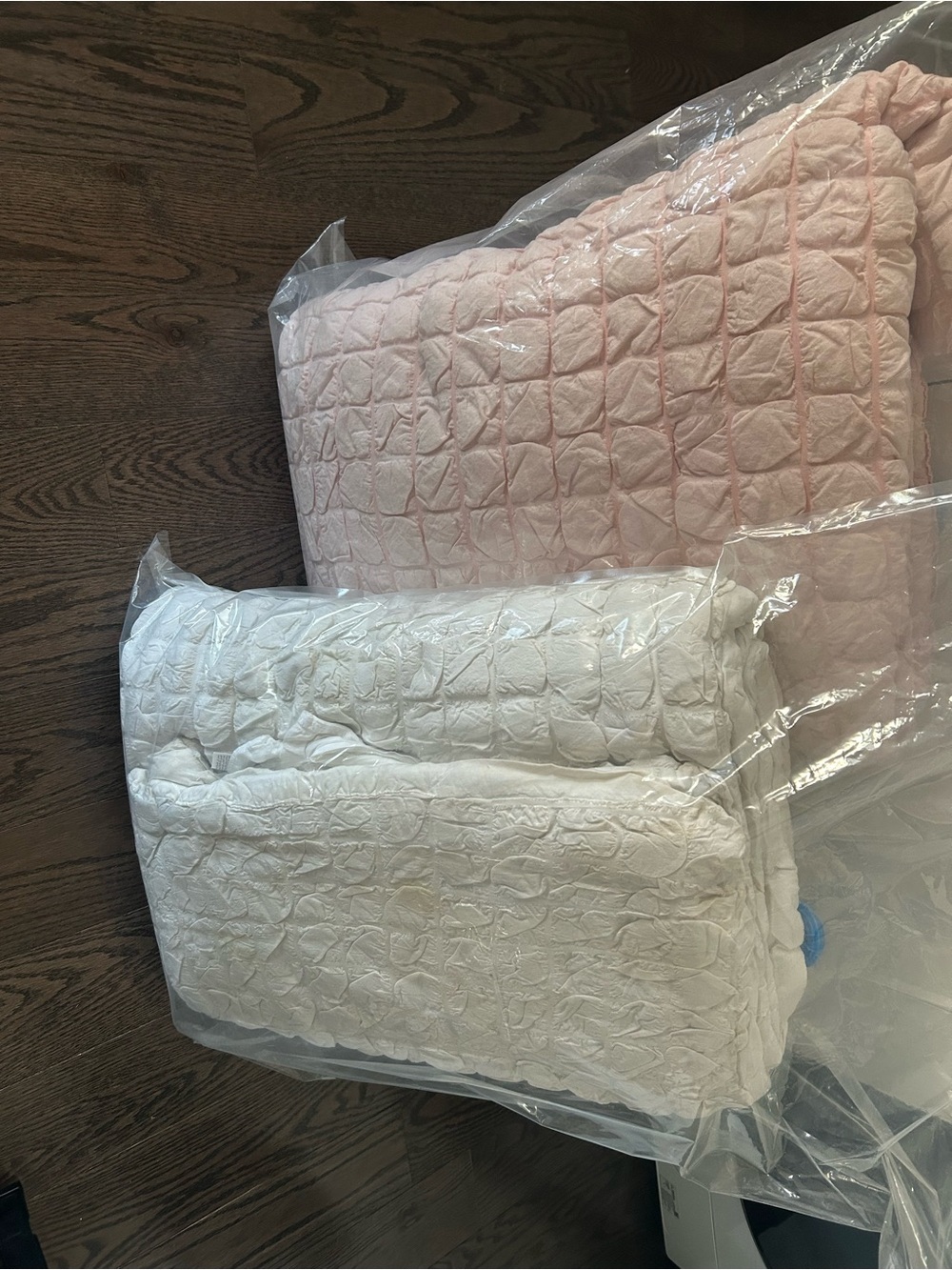 Soft Quilted Bedspread Set in Blush Pink and White - Unbranded